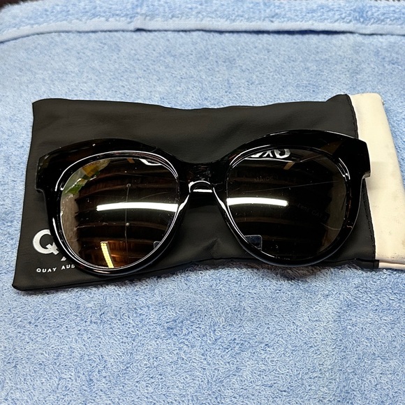 Quay Australia Maiden Sunglasses Tort - Picture 3 of 5